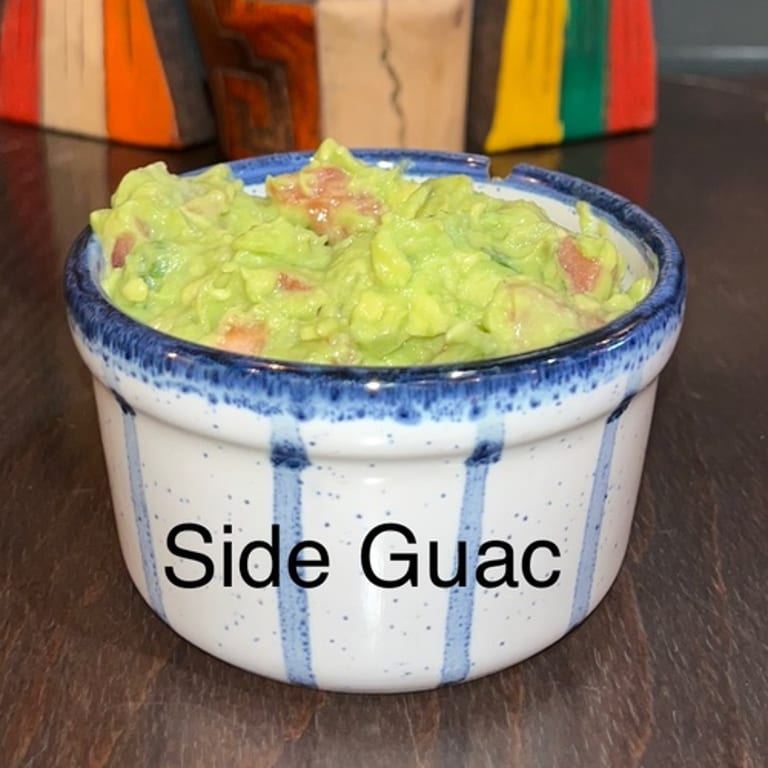 Fresh Guacamole: A Mexican Delight